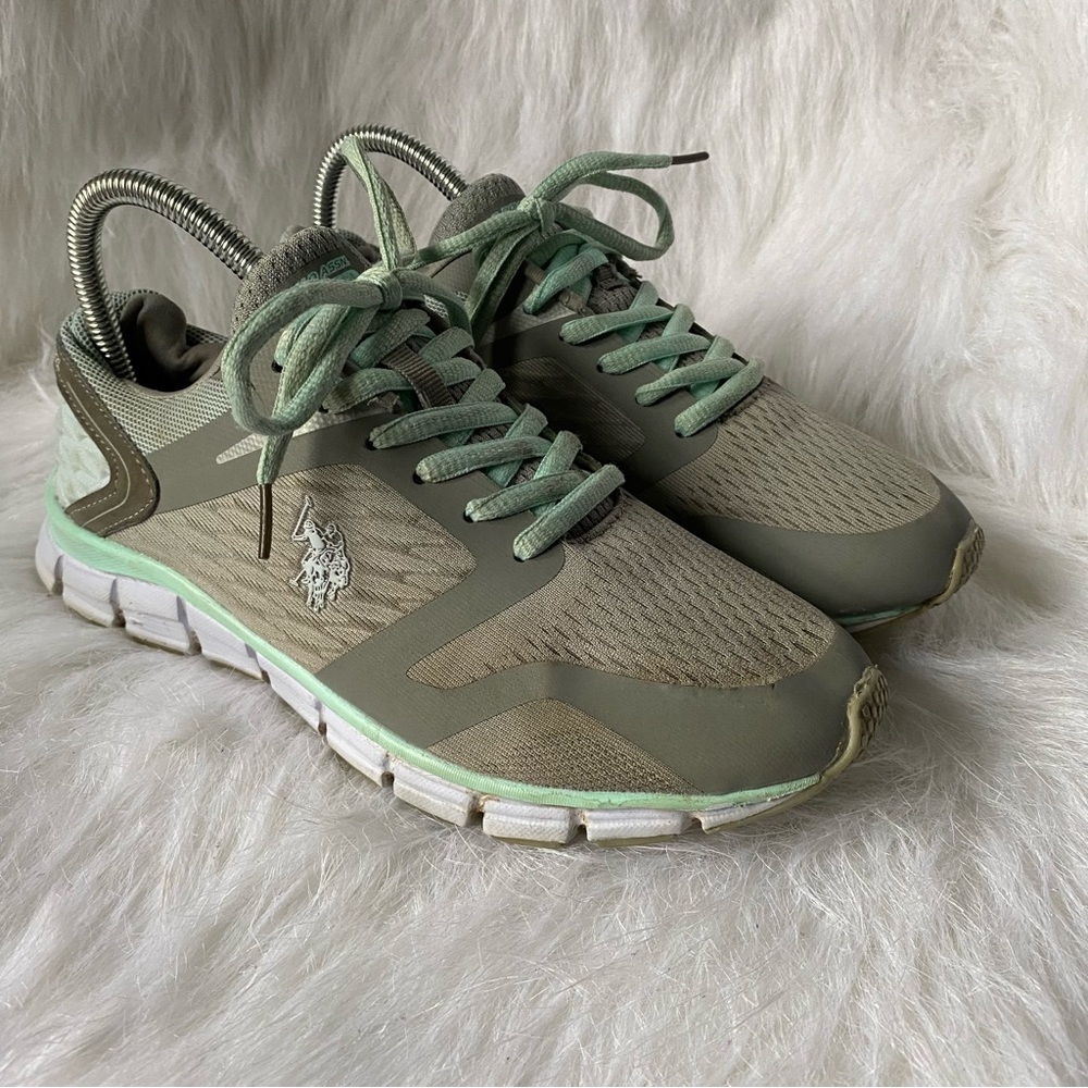 U.S. Polo‎ Assn. Shoes Women’s Size 7.5 Sneakers Lace Up Gray Stains